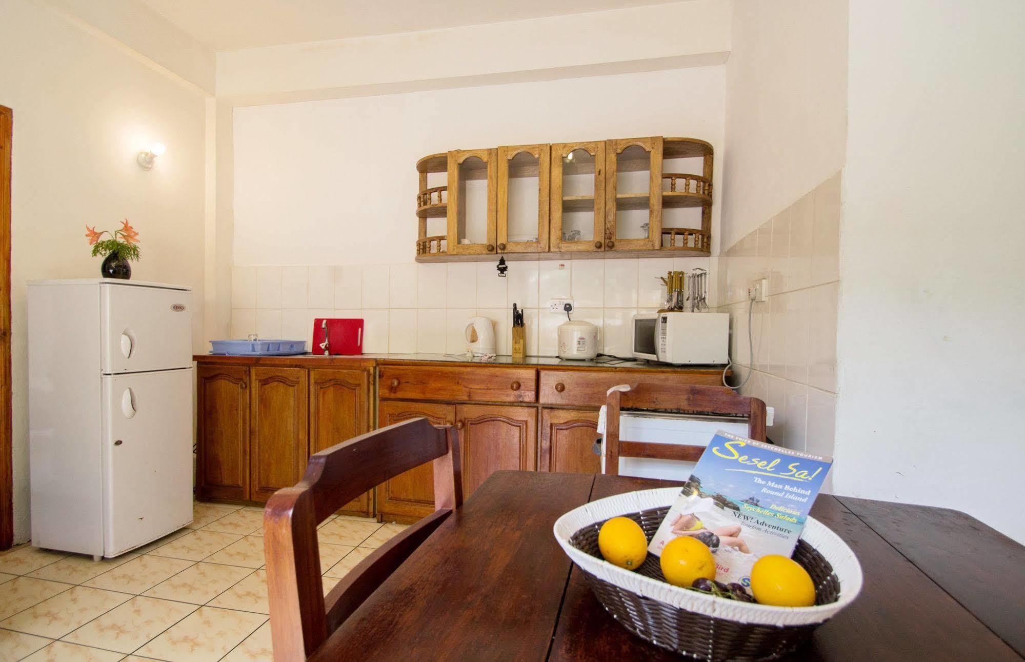 Vicky'S Holiday Apartment Beau Vallon  Exteriér fotografie